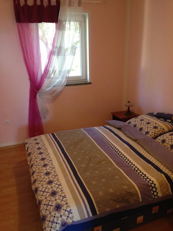 Apartments Salvore Crveni Vrh Cameră foto